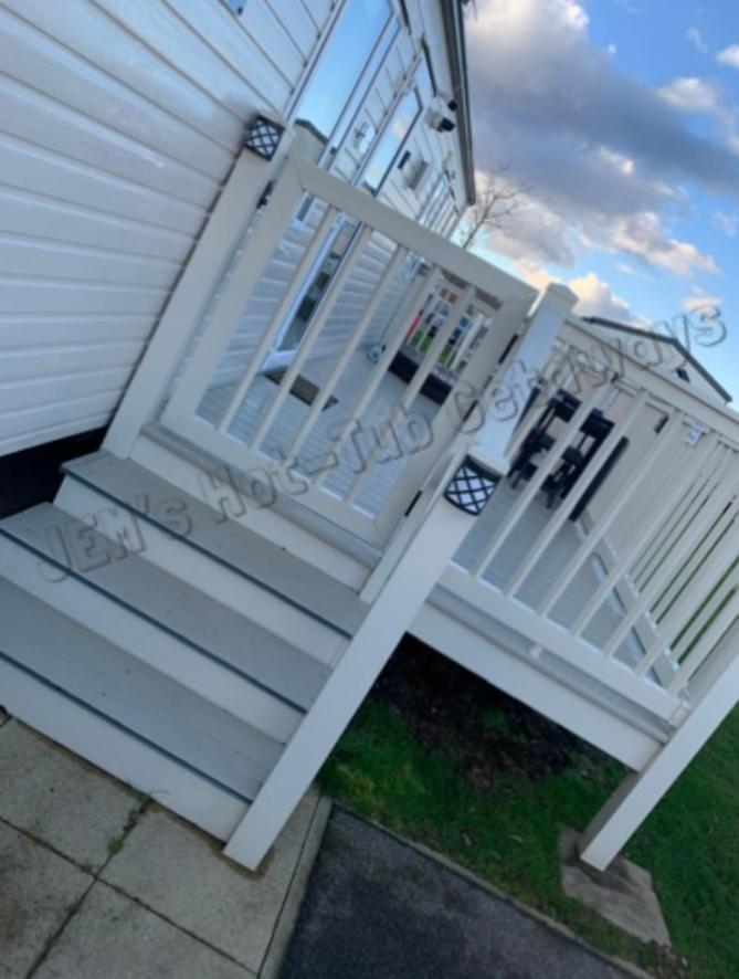 Jems Hot-Tub Getaways 8 Berth At Tattershall Lakes Bagian luar foto