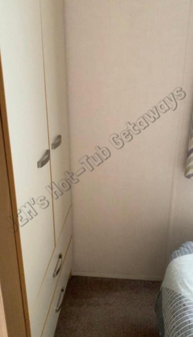 Jems Hot-Tub Getaways 8 Berth At Tattershall Lakes Bagian luar foto