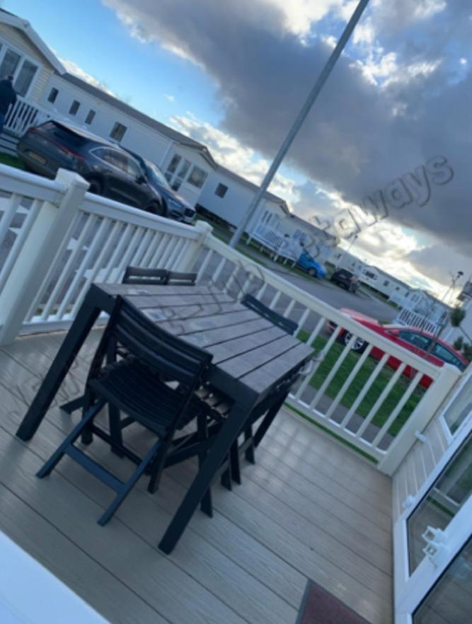 Jems Hot-Tub Getaways 8 Berth At Tattershall Lakes Bagian luar foto